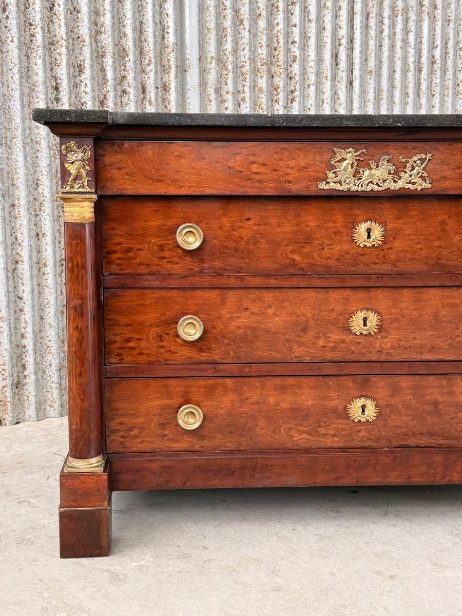 Epoque empire mahonie commode. 