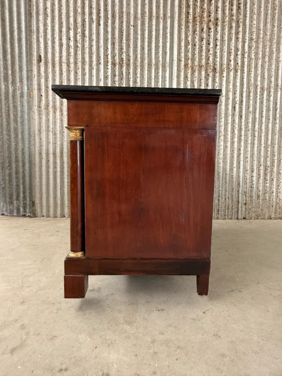 Epoque empire mahonie commode. 