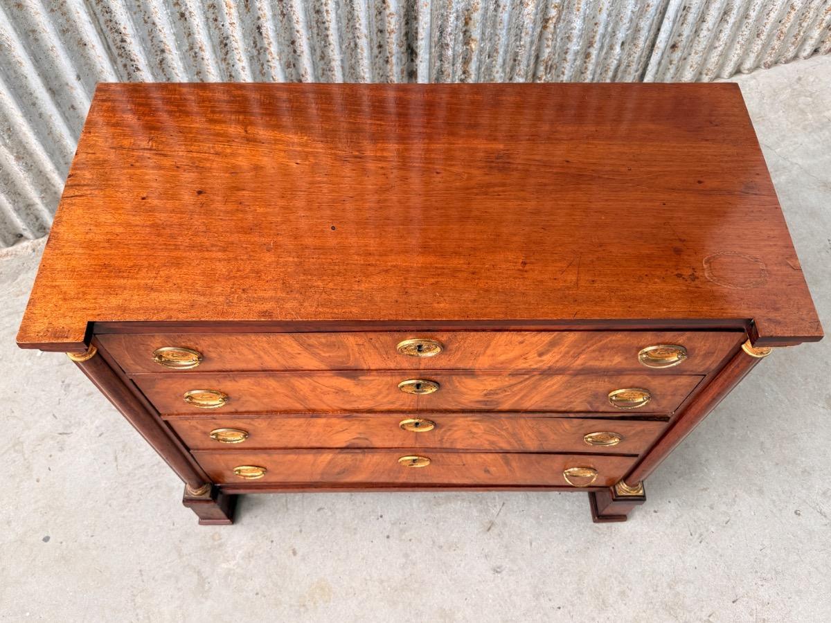 Mahonie Hollandse empire commode 